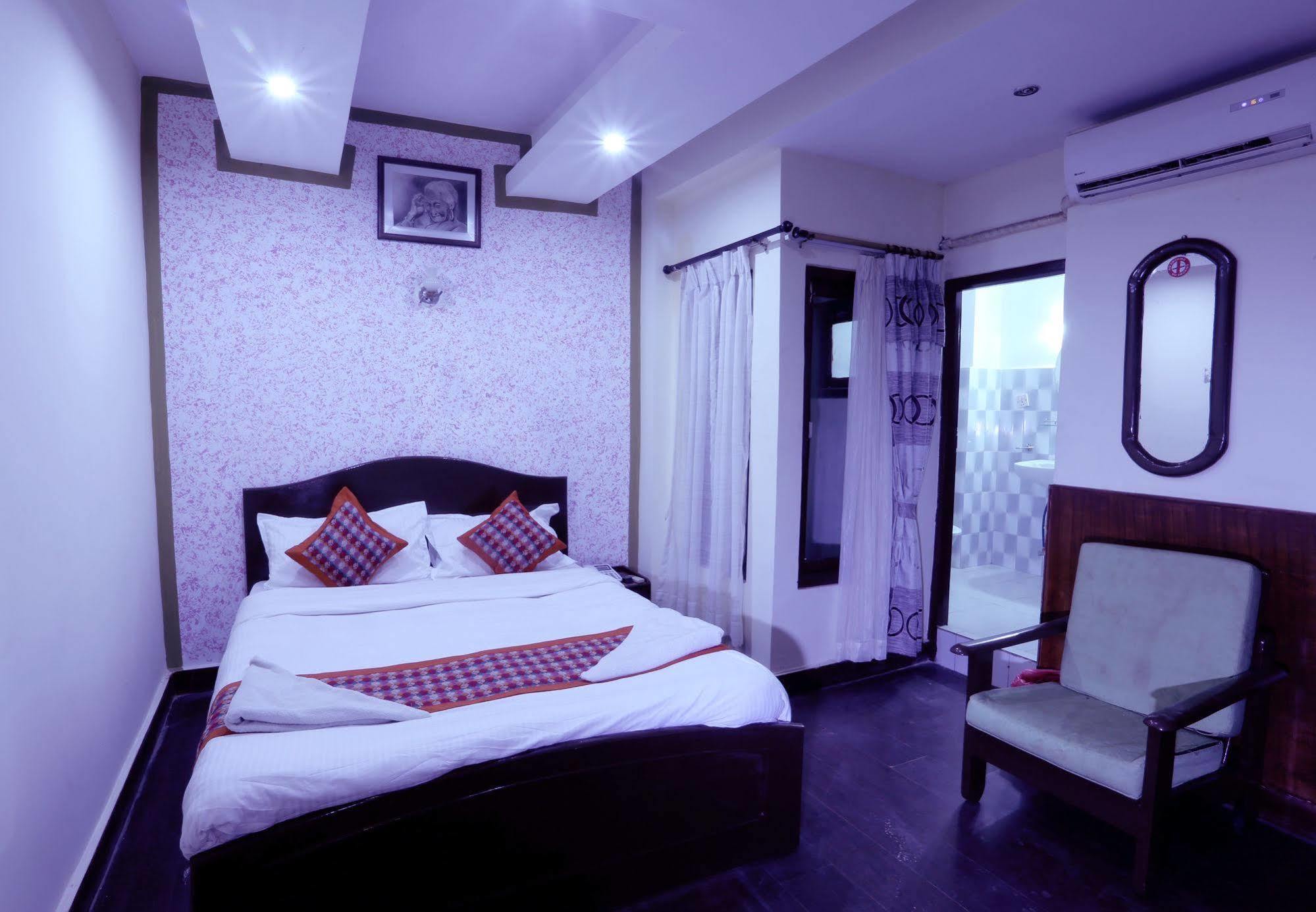 Oyo 153 Aster Hotel Nepal Kathmandu Exterior photo