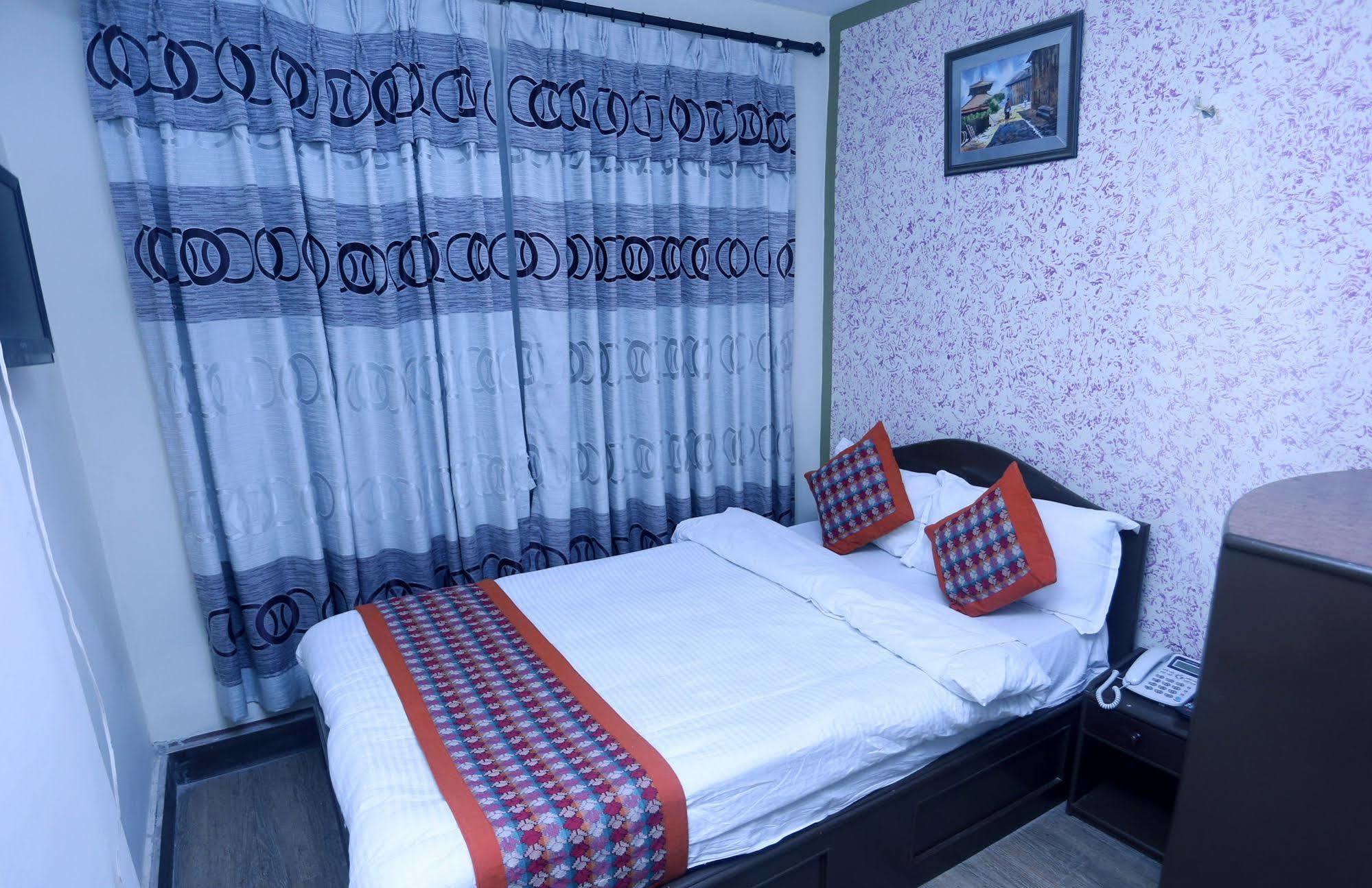 Oyo 153 Aster Hotel Nepal Kathmandu Exterior photo